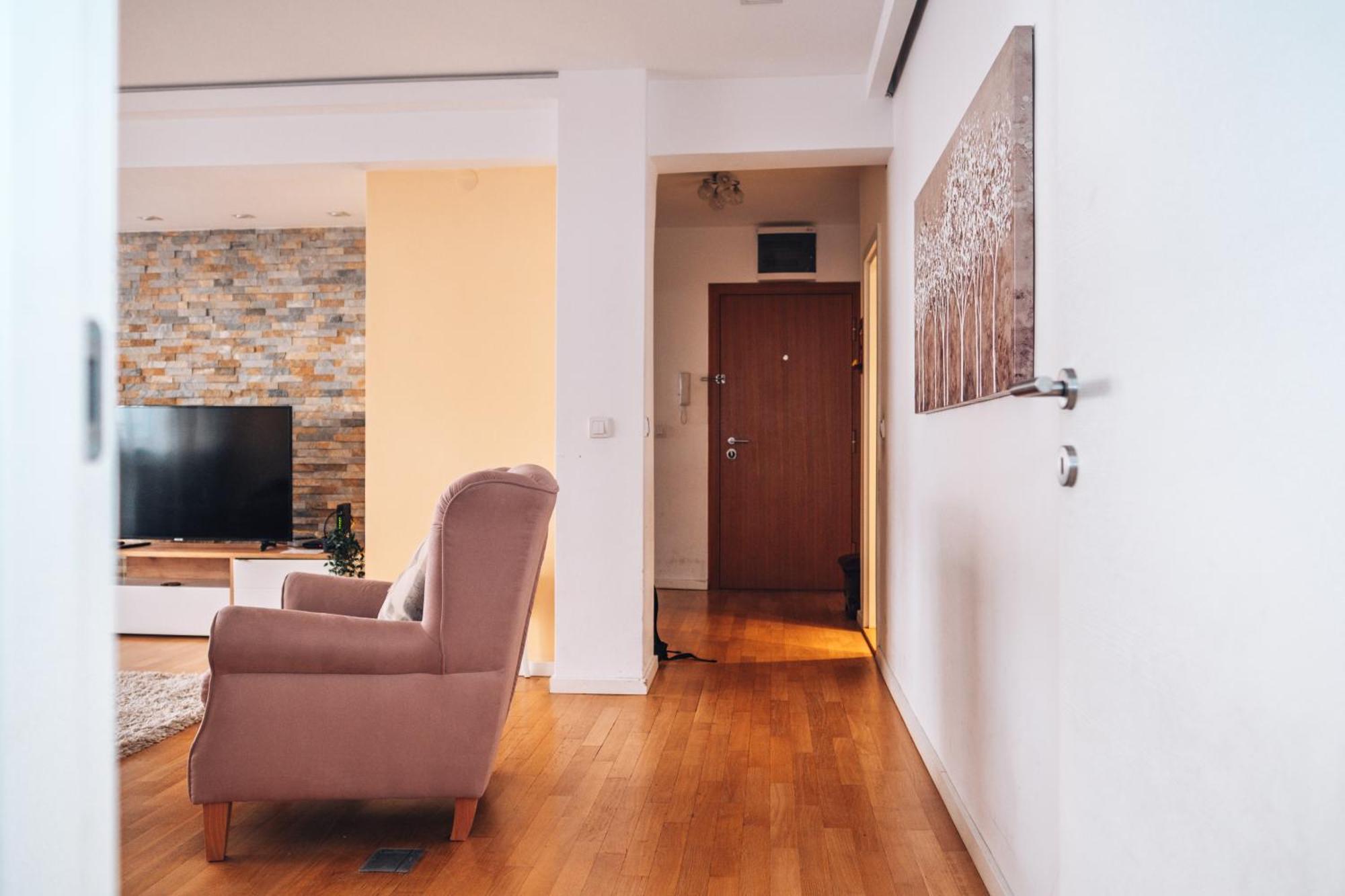 Crown Central Three Bedroom Apartment Belgrade Extérieur photo