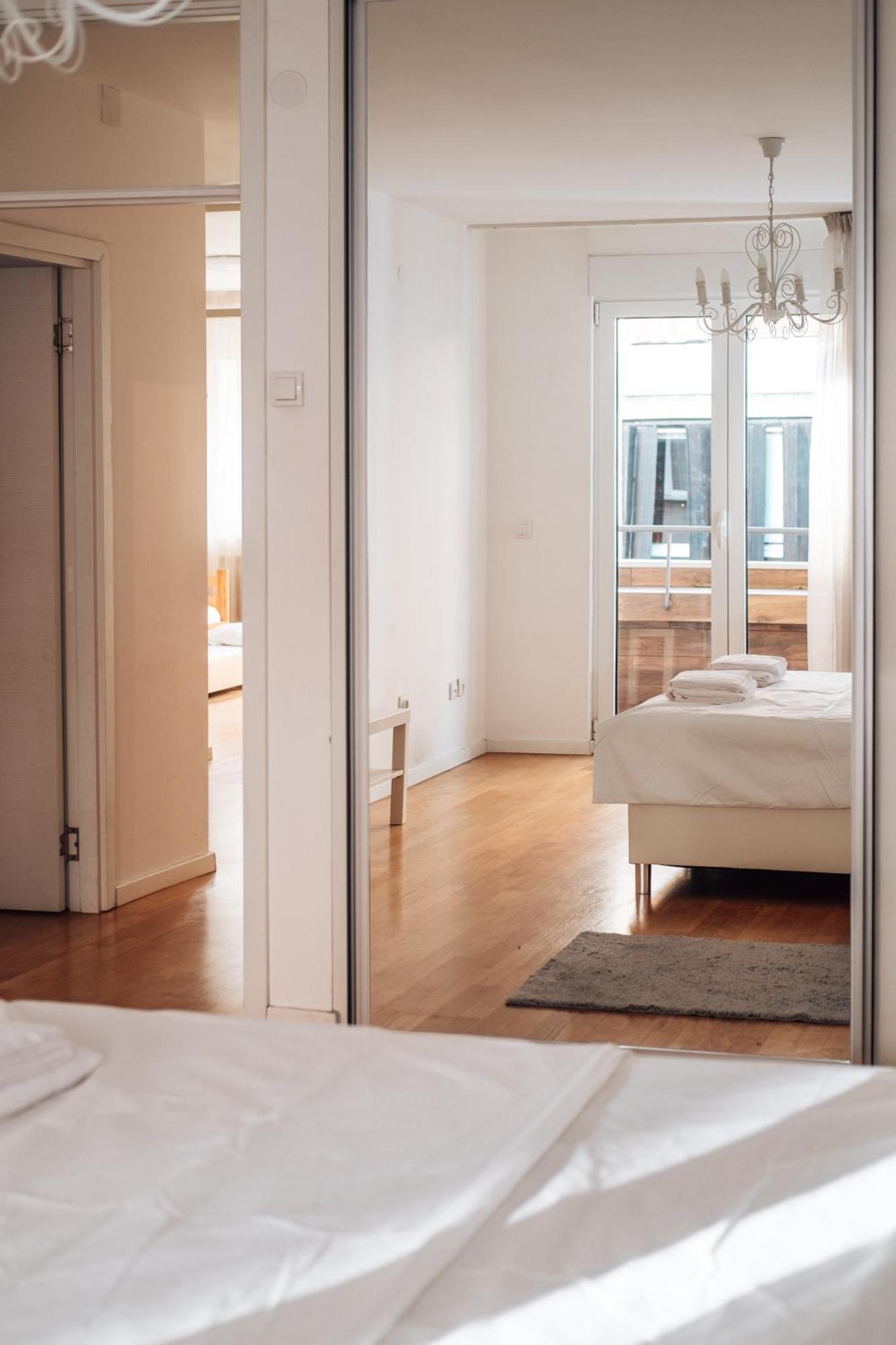 Crown Central Three Bedroom Apartment Belgrade Extérieur photo